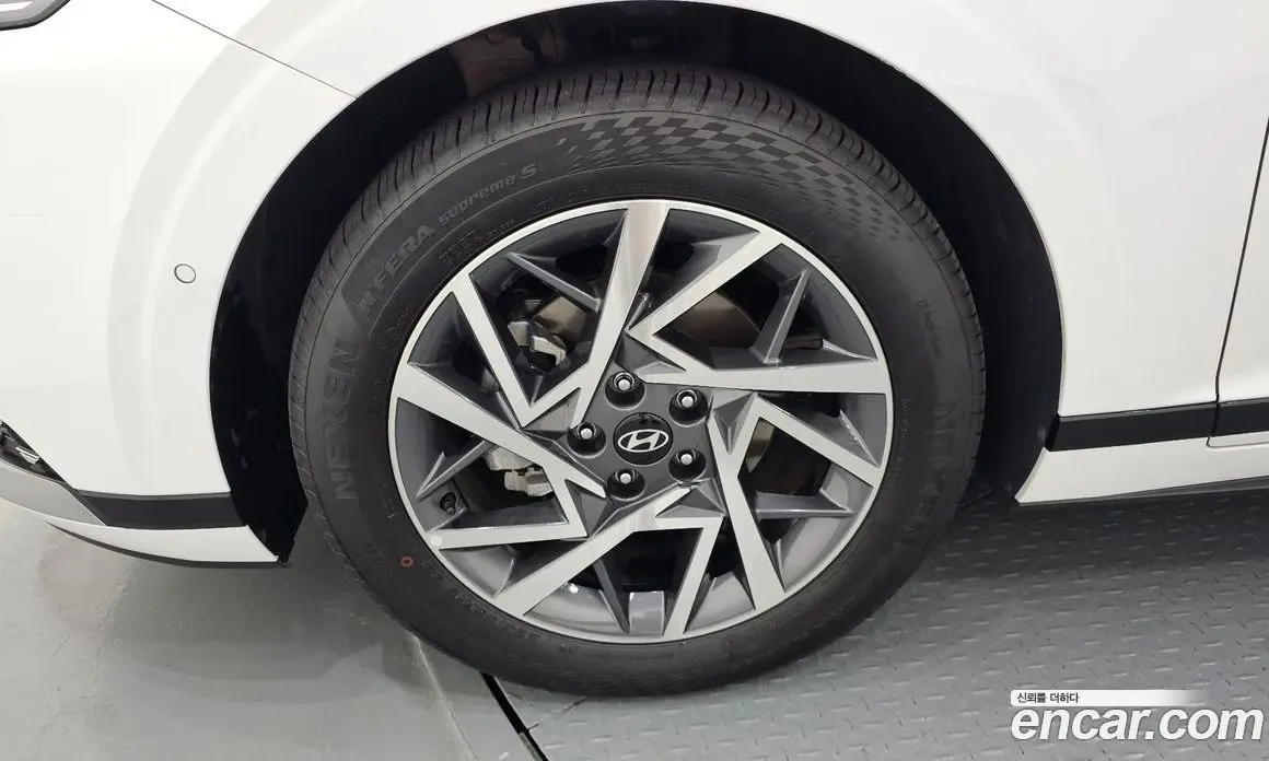 Hyundai Grandeur 2024 1.6 автомат (гидро), фото 5