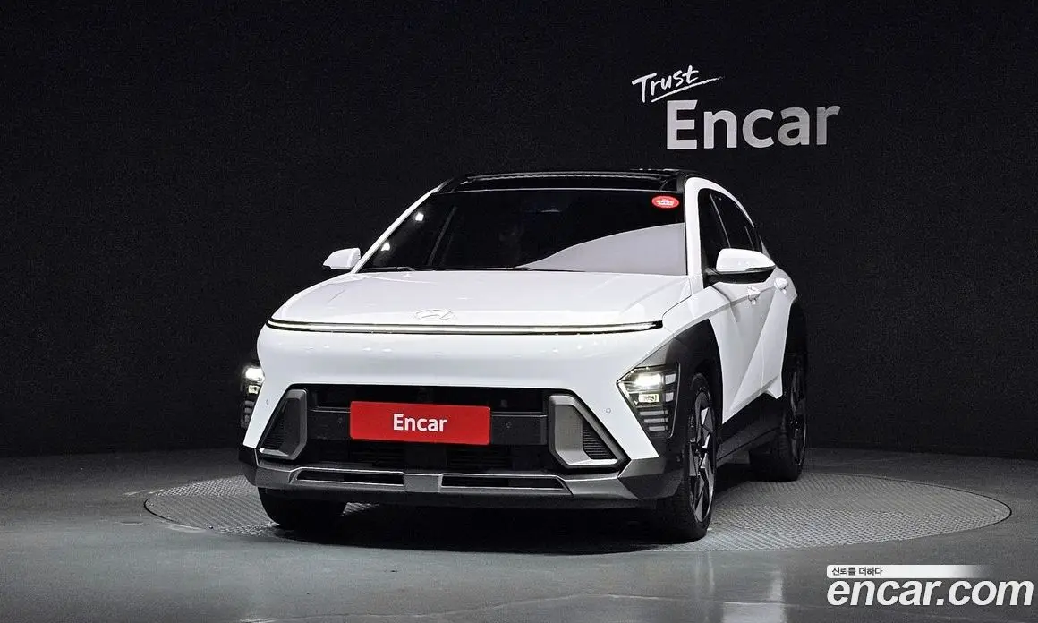 Hyundai Kona 2023 1.6 автомат (гидро), фото 3