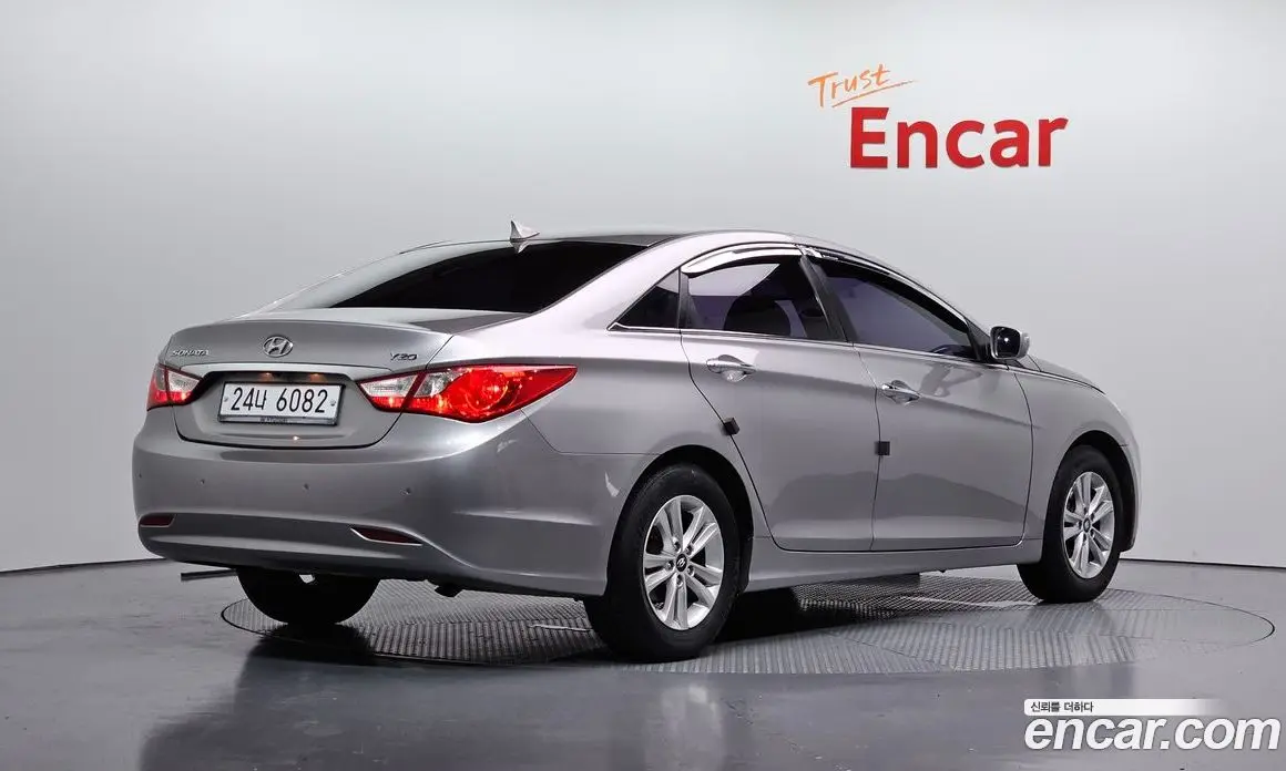 Hyundai Sonata 2010 2.0 автомат (гидро), фото 2 Hyundai Sonata 2010 2.0 автомат (гидро), фото 2