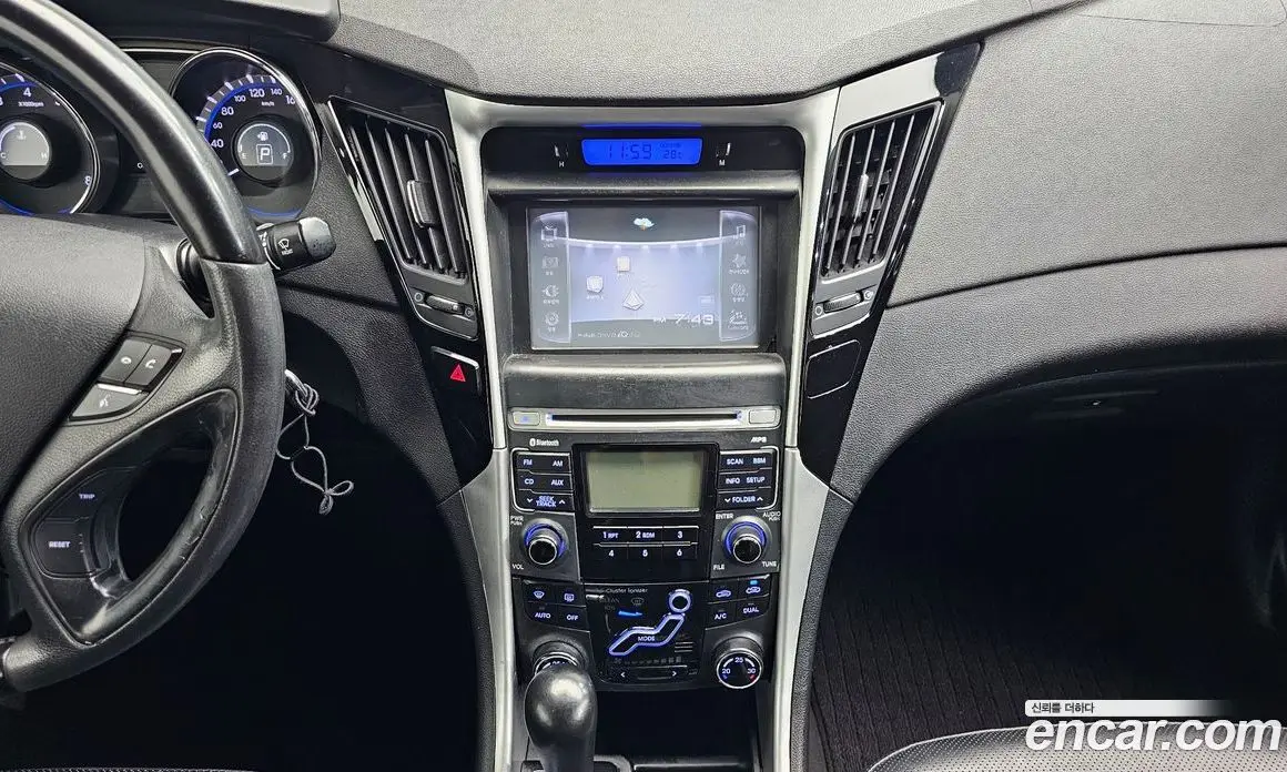 Hyundai Sonata 2010 2.0 автомат (гидро), фото 17 Hyundai Sonata 2010 2.0 автомат (гидро), фото 17