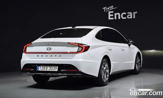 Hyundai Sonata 2021 2.0 автомат (гидро), миниатюра 2 Hyundai Sonata 2021 2.0 автомат (гидро), миниатюра 2