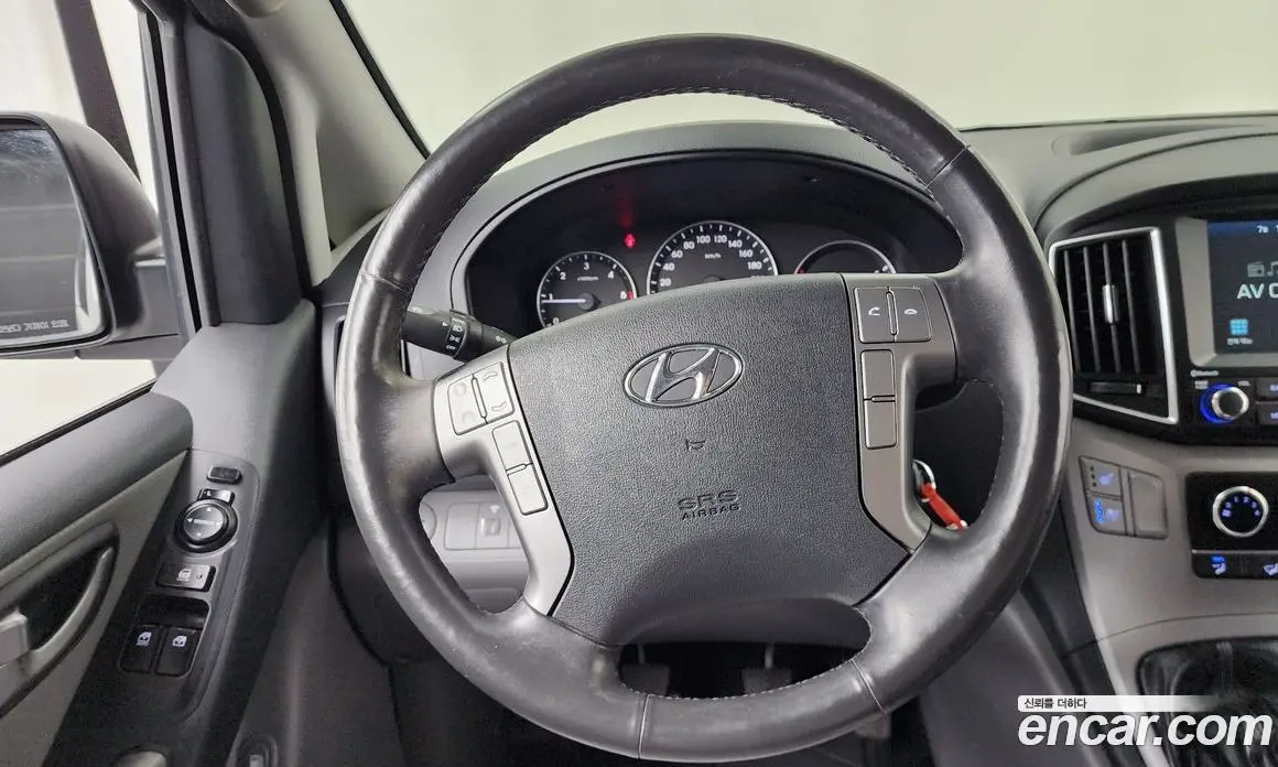 Hyundai Starex 2021 2.5 механика, фото 19 Hyundai Starex 2021 2.5 механика, фото 19