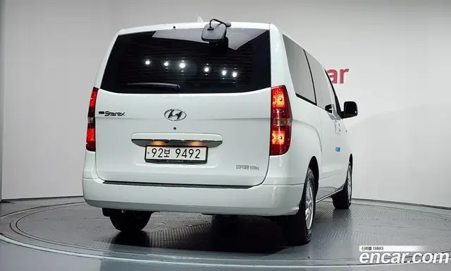 Hyundai Starex 2021 2.5 механика, миниатюра 4 Hyundai Starex 2021 2.5 механика, миниатюра 4