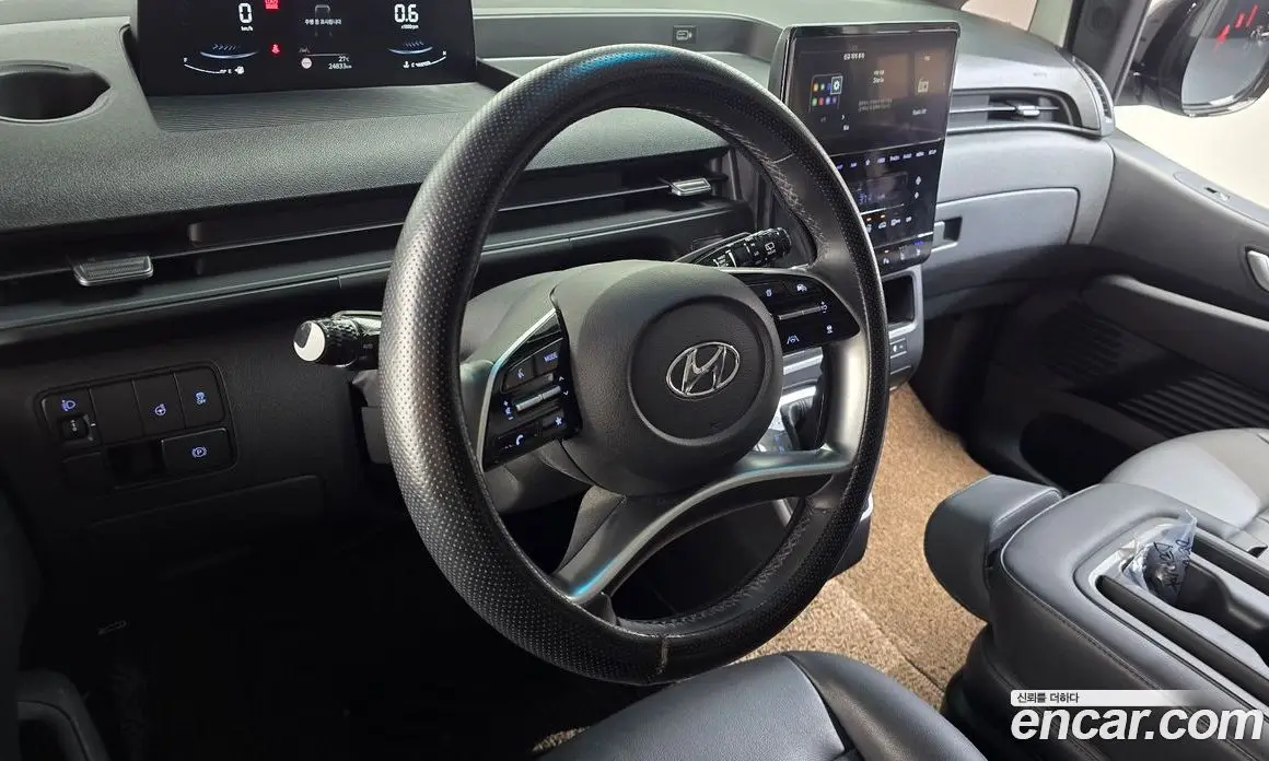 Hyundai Staria 2024 3.5 автомат (гидро), фото 13