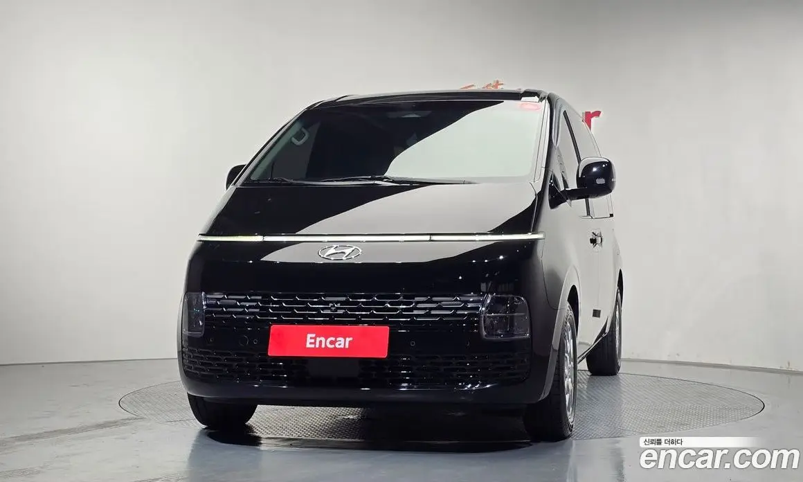 Hyundai Staria 2024 3.5 автомат (гидро), фото 3
