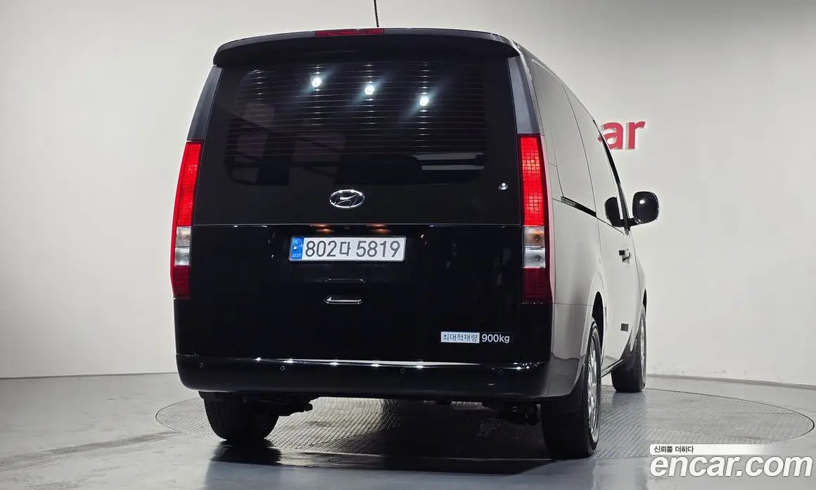 Hyundai Staria 2024 3.5 автомат (гидро), фото 4