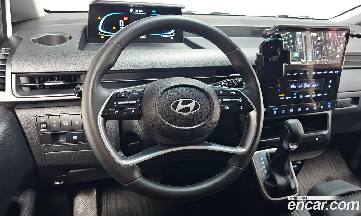 Hyundai Staria 2025 1.6 автомат (гидро), фото 17
