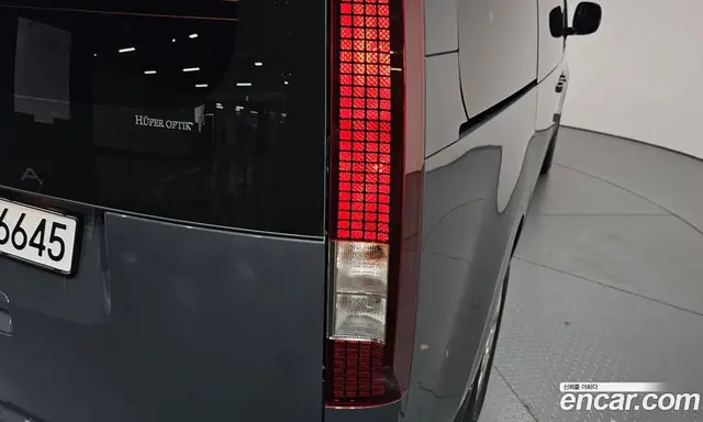 Hyundai Staria 2025 1.6 автомат (гидро), миниатюра 8