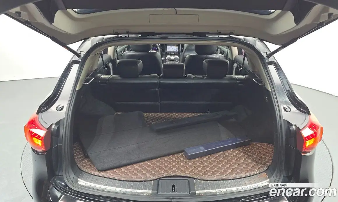 Infiniti FX 2010 3.5 автомат (гидро), фото 25 Infiniti FX 2010 3.5 автомат (гидро), фото 25