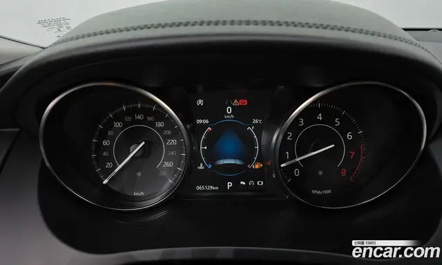 Jaguar E-Pace 2018 2.0 автомат (гидро), миниатюра 11