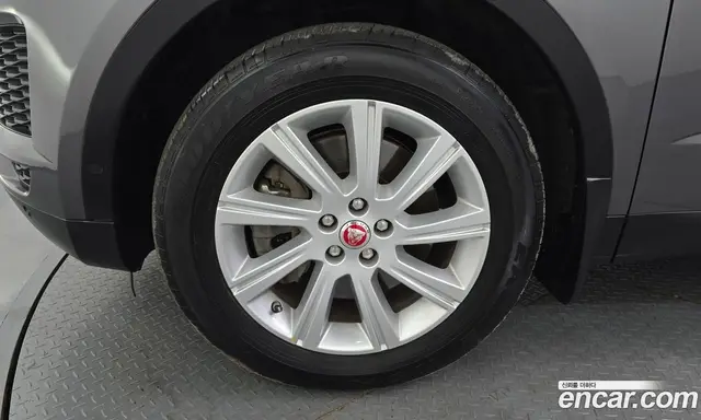 Jaguar E-Pace 2018 2.0 автомат (гидро), миниатюра 5