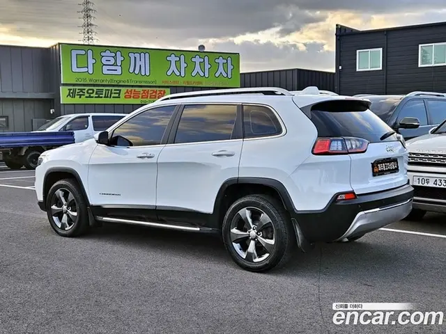 Jeep Cherokee 2020 2.4 автомат (гидро), миниатюра 3