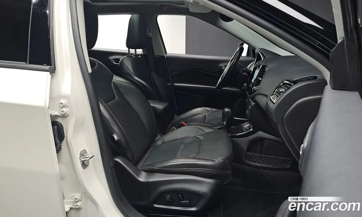 Jeep Compass 2021 2.4 автомат (гидро), фото 12 Jeep Compass 2021 2.4 автомат (гидро), фото 12
