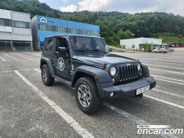 Jeep Wrangler 2017 3.6 автомат (гидро), миниатюра 2 Jeep Wrangler 2017 3.6 автомат (гидро), миниатюра 2
