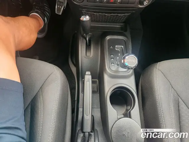 Jeep Wrangler 2017 3.6 автомат (гидро), миниатюра 11 Jeep Wrangler 2017 3.6 автомат (гидро), миниатюра 11