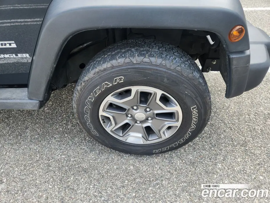 Jeep Wrangler 2017 3.6 автомат (гидро), фото 16 Jeep Wrangler 2017 3.6 автомат (гидро), фото 16