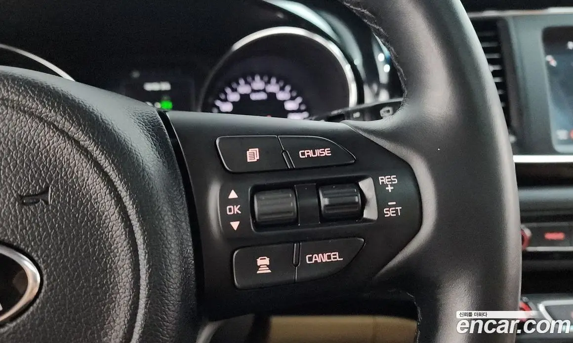 Kia Carnival 2017 2.2 автомат (гидро), фото 23 Kia Carnival 2017 2.2 автомат (гидро), фото 23
