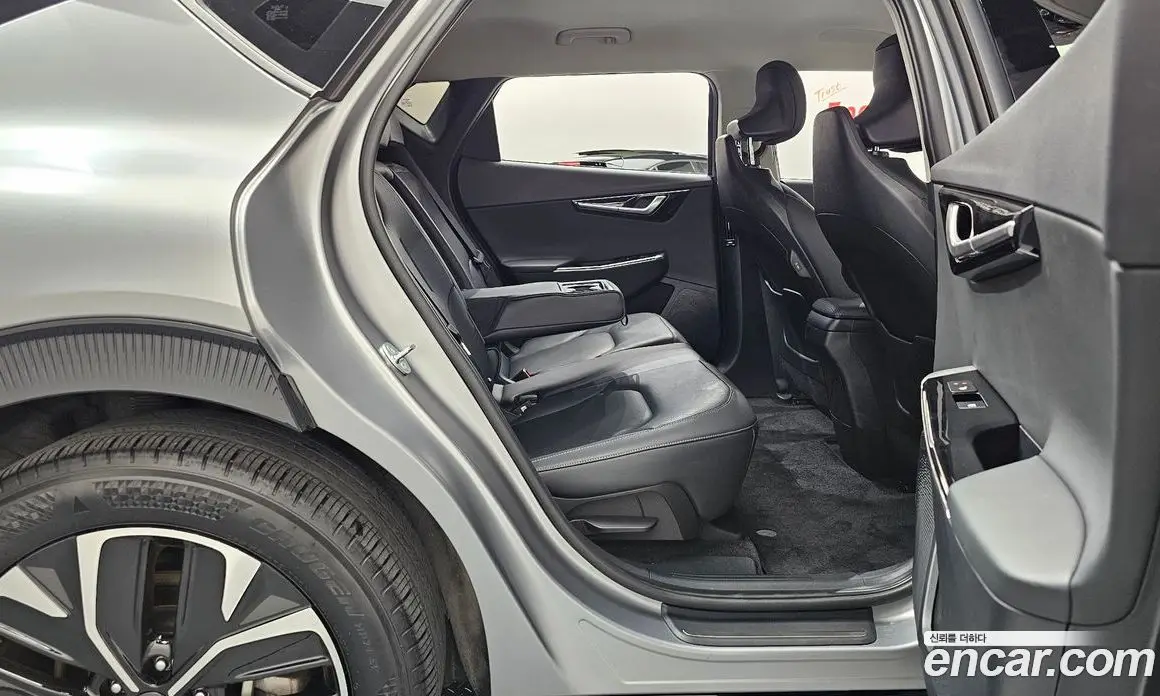 Kia EV6 2023 0.1 автомат (гидро), фото 17 Kia EV6 2023 0.1 автомат (гидро), фото 17