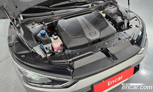 Kia EV6 2023 0.1 автомат (гидро), миниатюра 6 Kia EV6 2023 0.1 автомат (гидро), миниатюра 6