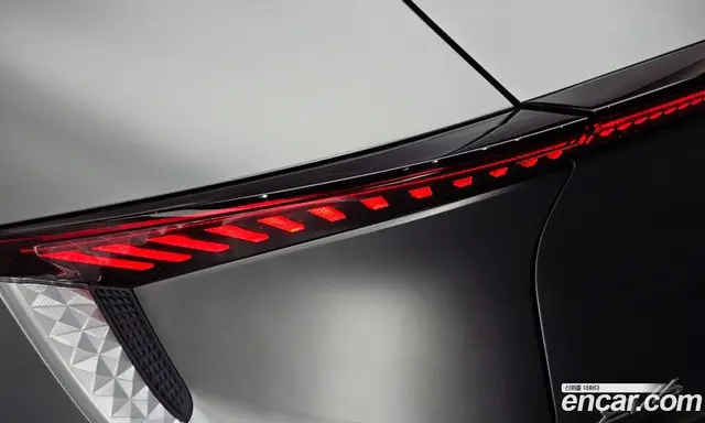 Kia EV6 2023 0.1 автомат (гидро), миниатюра 9 Kia EV6 2023 0.1 автомат (гидро), миниатюра 9