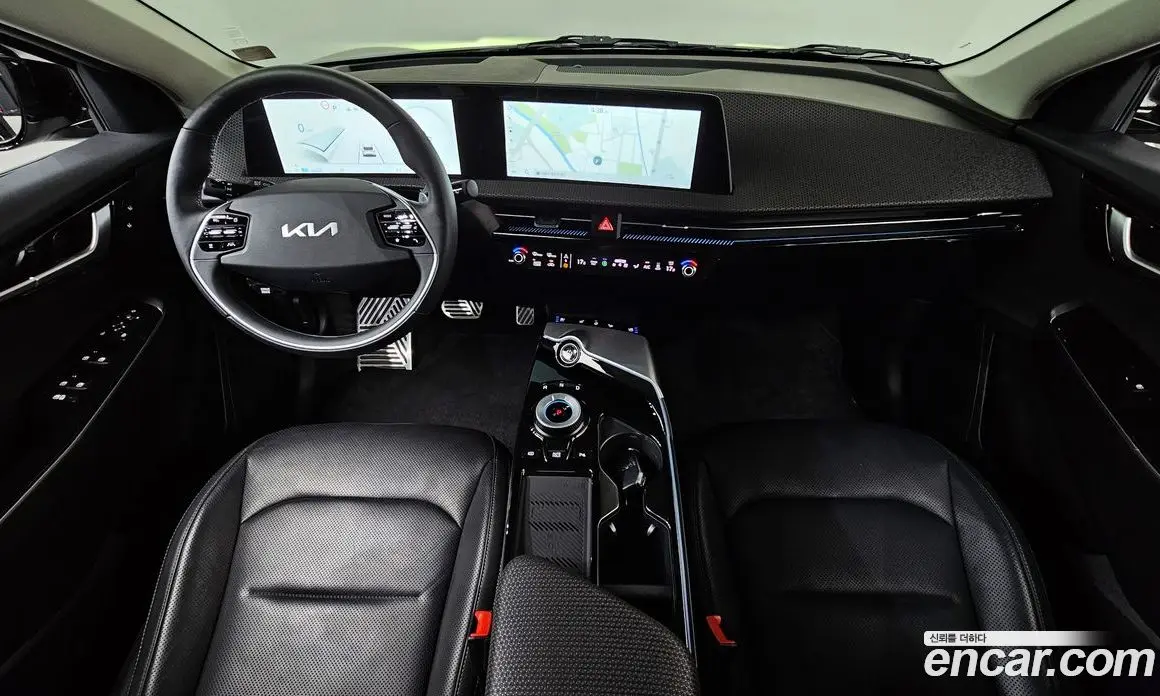 Kia EV6 2023 0.1 автомат (гидро), фото 10 Kia EV6 2023 0.1 автомат (гидро), фото 10