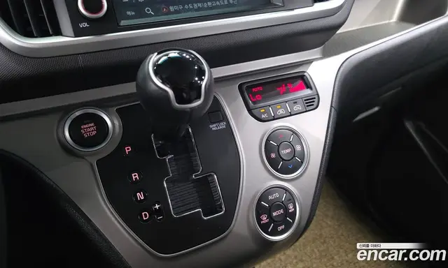 Kia Ray 2018 1.0 автомат (гидро), миниатюра 12