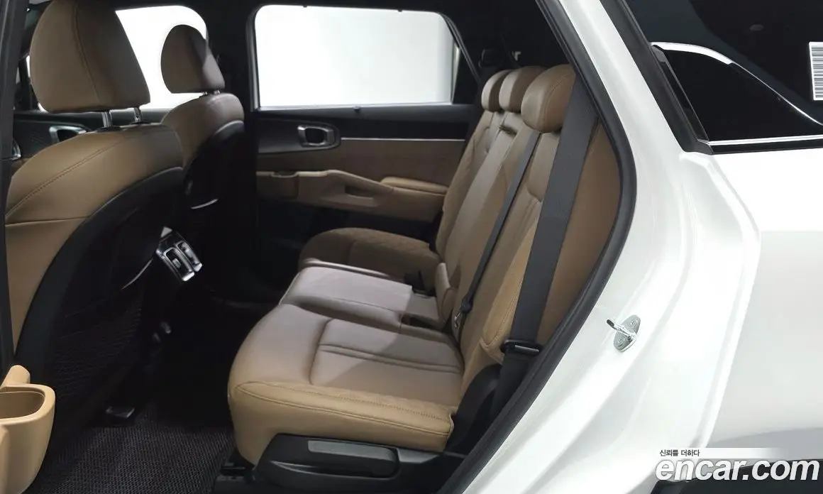 Kia Sorento 2024 1.6 автомат (гидро), фото 16 Kia Sorento 2024 1.6 автомат (гидро), фото 16