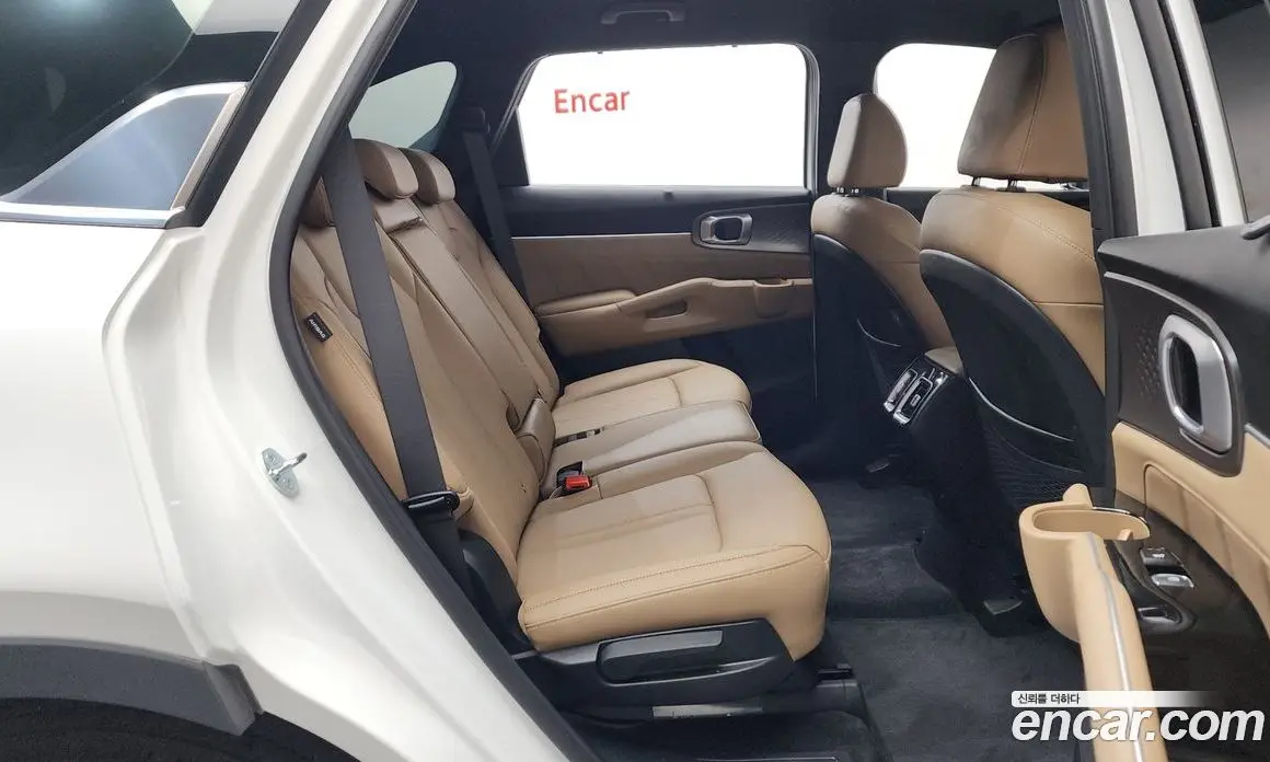 Kia Sorento 2026 2.5 автомат (гидро), фото 17 Kia Sorento 2026 2.5 автомат (гидро), фото 17