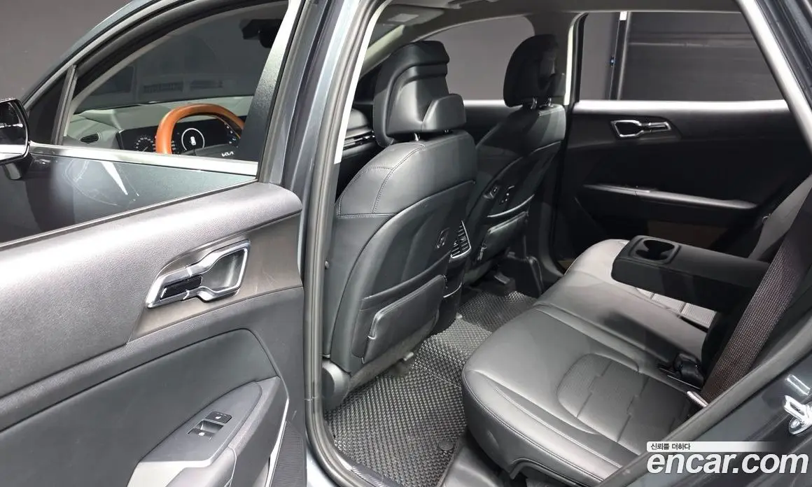 Kia Sportage 2025 1.6 автомат (гидро), фото 17 Kia Sportage 2025 1.6 автомат (гидро), фото 17