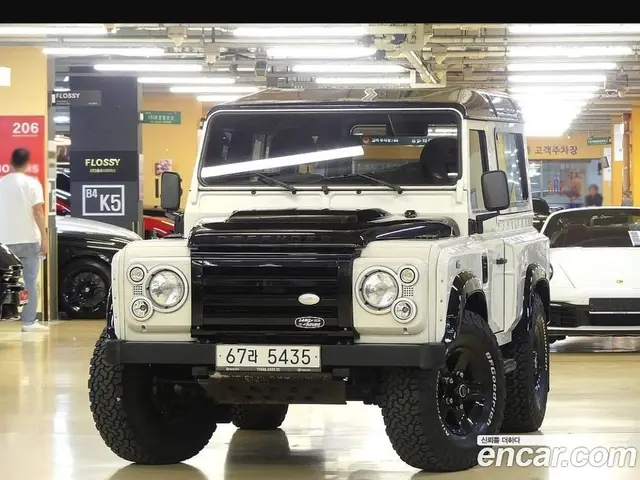 Land Rover Defender, 2010, 70 103 км