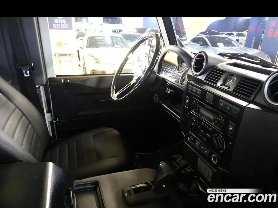 Land Rover Defender 2010 2.4 автомат (гидро), фото 15 Land Rover Defender 2010 2.4 автомат (гидро), фото 15