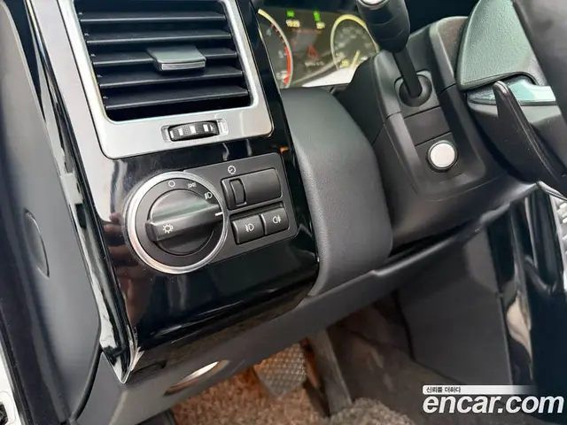 Land Rover Range Rover 2012 4.4 автомат (гидро), миниатюра 12