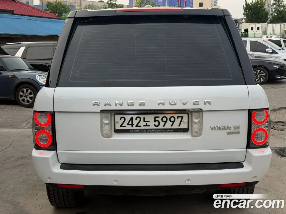 Land Rover Range Rover 2012 4.4 автомат (гидро), фото 3 Land Rover Range Rover 2012 4.4 автомат (гидро), фото 3