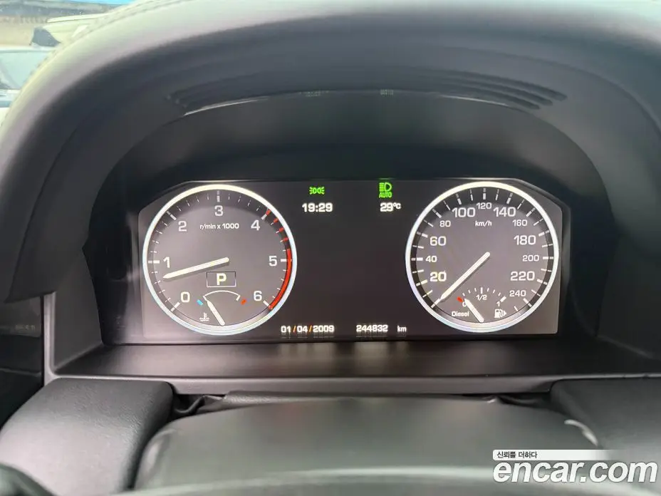 Land Rover Range Rover 2012 4.4 автомат (гидро), фото 6 Land Rover Range Rover 2012 4.4 автомат (гидро), фото 6