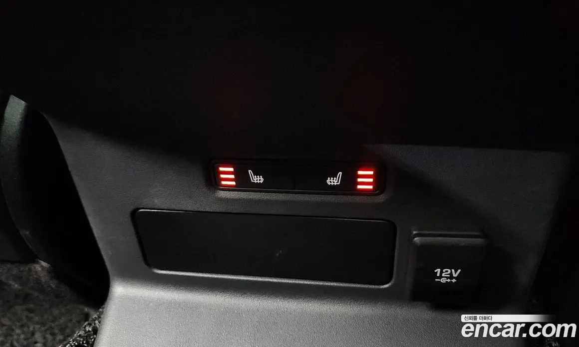 Land Rover Range Rover Velar 2018 3.0 автомат (гидро), фото 18 Land Rover Range Rover Velar 2018 3.0 автомат (гидро), фото 18