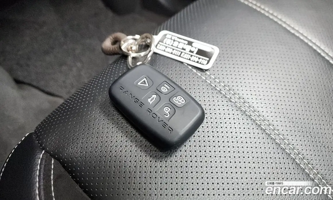 Land Rover Range Rover Velar 2018 3.0 автомат (гидро), фото 22 Land Rover Range Rover Velar 2018 3.0 автомат (гидро), фото 22