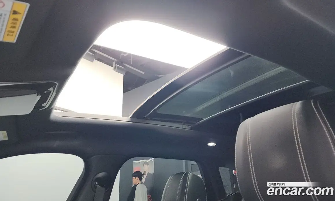 Land Rover Range Rover Velar 2018 3.0 автомат (гидро), фото 25 Land Rover Range Rover Velar 2018 3.0 автомат (гидро), фото 25