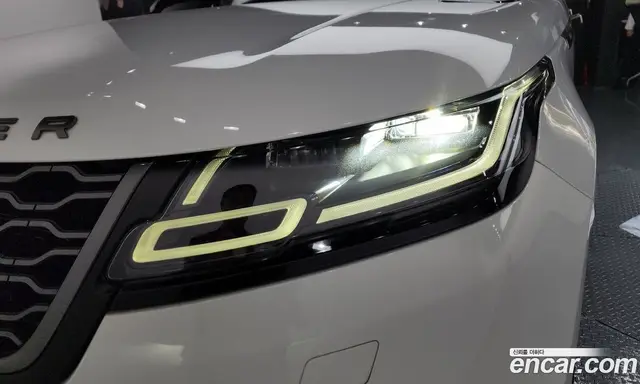Land Rover Range Rover Velar 2018 3.0 автомат (гидро), миниатюра 8 Land Rover Range Rover Velar 2018 3.0 автомат (гидро), миниатюра 8