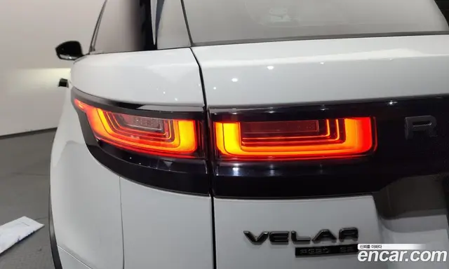 Land Rover Range Rover Velar 2018 3.0 автомат (гидро), миниатюра 9 Land Rover Range Rover Velar 2018 3.0 автомат (гидро), миниатюра 9