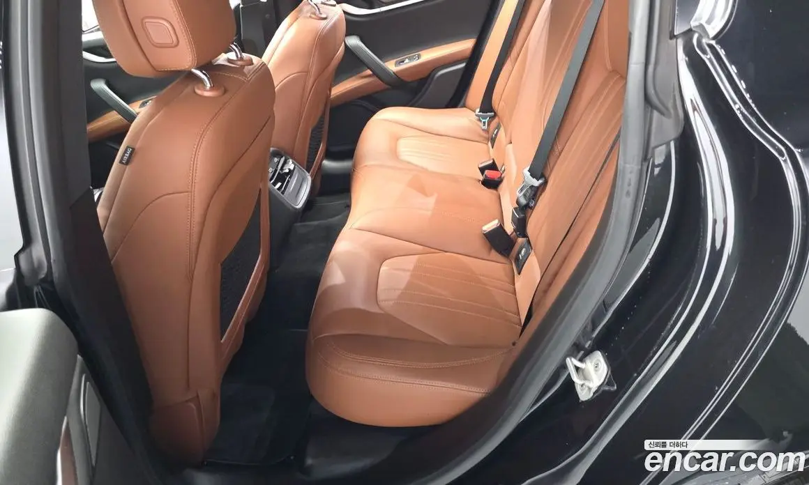 Maserati Ghibli 2014 3.0 автомат (гидро), фото 12 Maserati Ghibli 2014 3.0 автомат (гидро), фото 12
