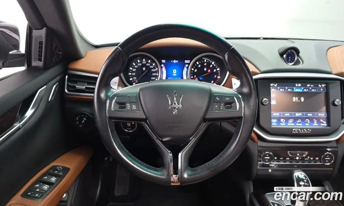 Maserati Ghibli 2014 3.0 автомат (гидро), фото 13 Maserati Ghibli 2014 3.0 автомат (гидро), фото 13