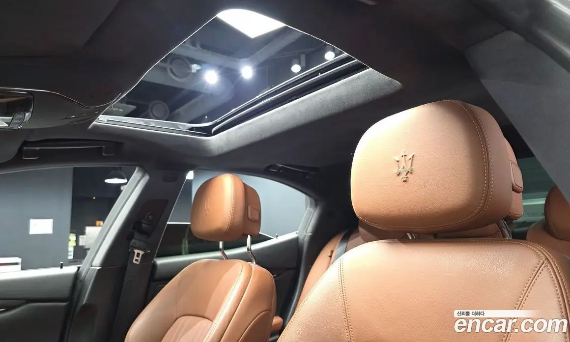 Maserati Ghibli 2014 3.0 автомат (гидро), фото 16 Maserati Ghibli 2014 3.0 автомат (гидро), фото 16