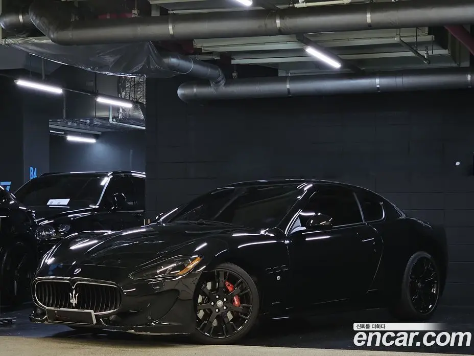 Maserati GranTurismo 2012 4.7 автомат (гидро), фото 2 Maserati GranTurismo 2012 4.7 автомат (гидро), фото 2
