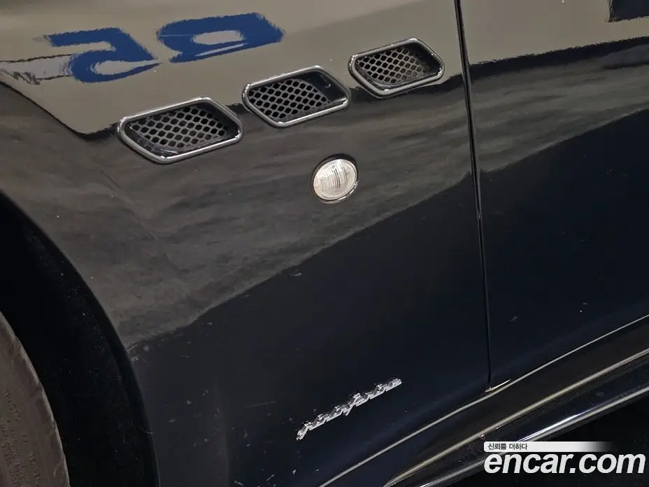 Maserati GranTurismo 2012 4.7 автомат (гидро), фото 7 Maserati GranTurismo 2012 4.7 автомат (гидро), фото 7