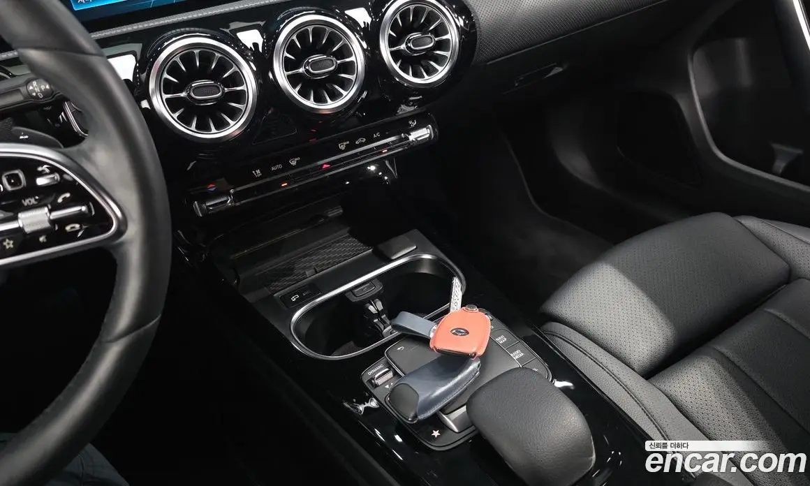 Mercedes-Benz A-Class 2021 2.0 автомат (гидро), фото 22