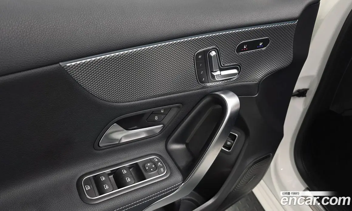 Mercedes-Benz A-Class 2021 2.0 автомат (гидро), фото 29