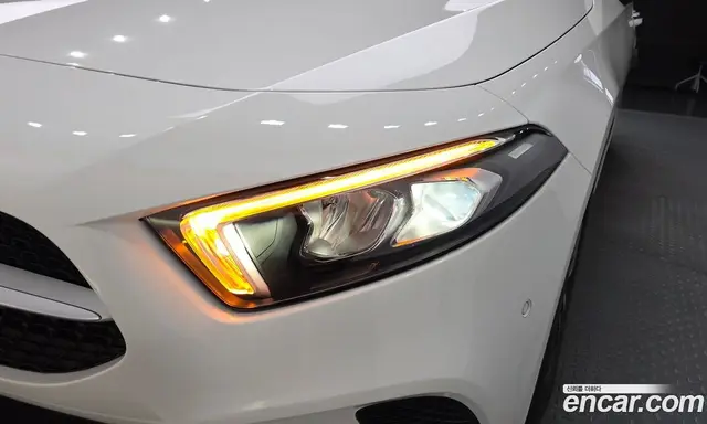 Mercedes-Benz A-Class 2021 2.0 автомат (гидро), миниатюра 7