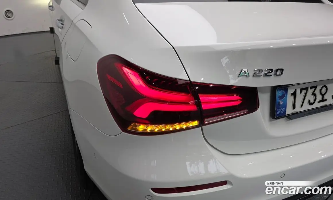 Mercedes-Benz A-Class 2021 2.0 автомат (гидро), фото 8