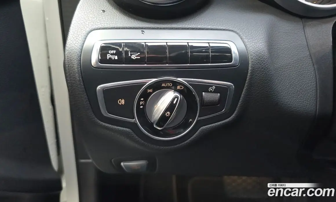 Mercedes-Benz C-Class 2015 2.0 автомат (гидро), фото 17 Mercedes-Benz C-Class 2015 2.0 автомат (гидро), фото 17