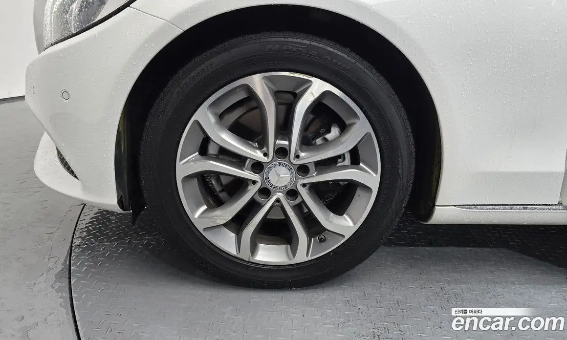 Mercedes-Benz C-Class 2015 2.0 автомат (гидро), фото 5 Mercedes-Benz C-Class 2015 2.0 автомат (гидро), фото 5